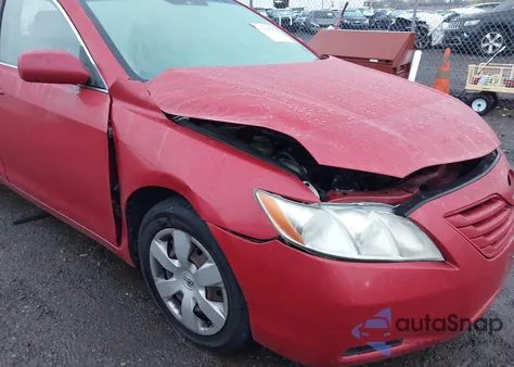 2007 Toyota Camry Le z USA, uszkodzony, nr VIN 4T1BE46K17U155603